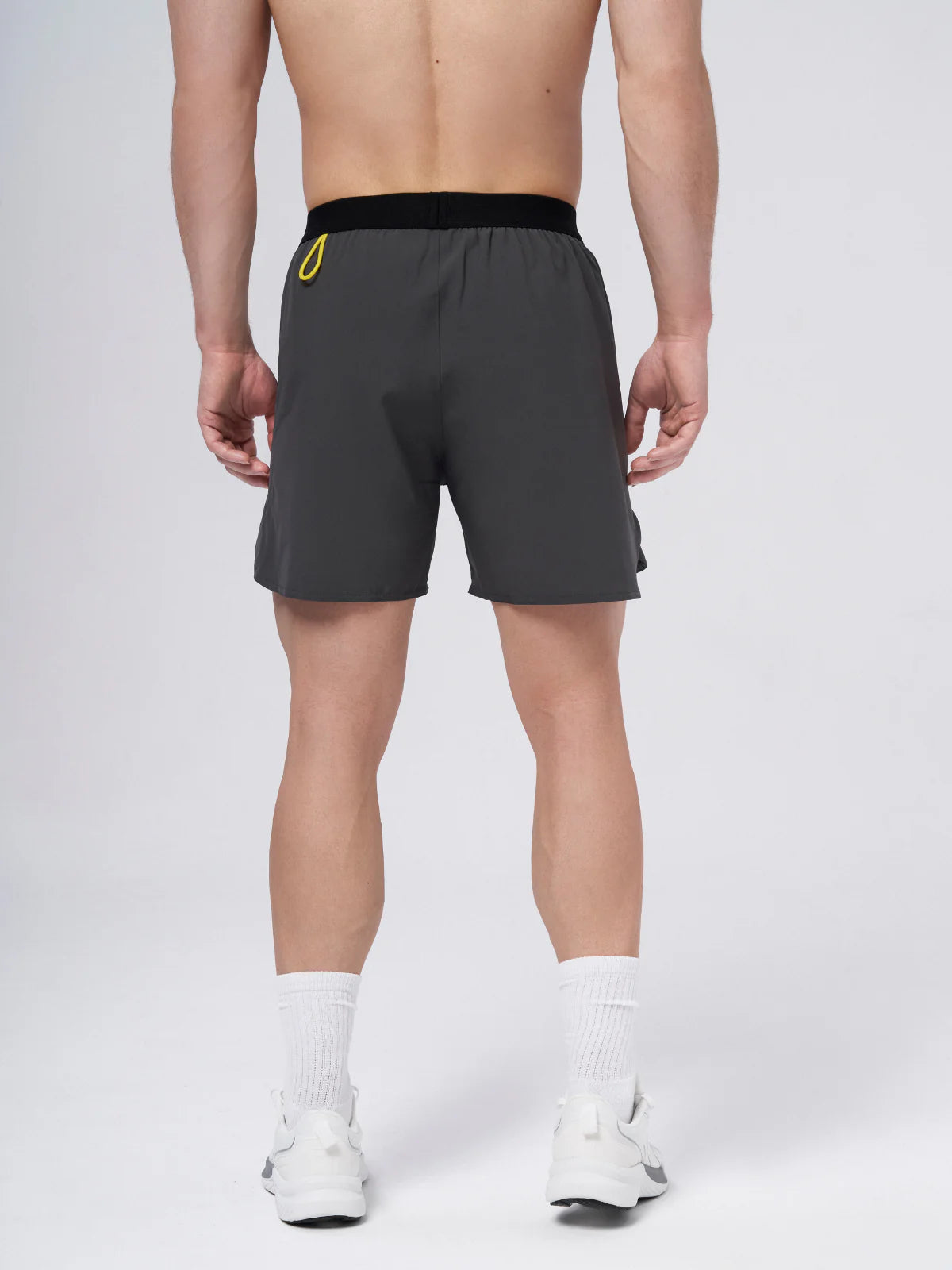 Short gris Hombre de atras