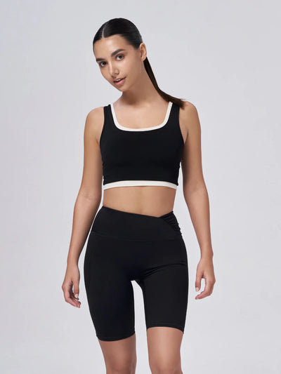 Top Negro Mujer de frente